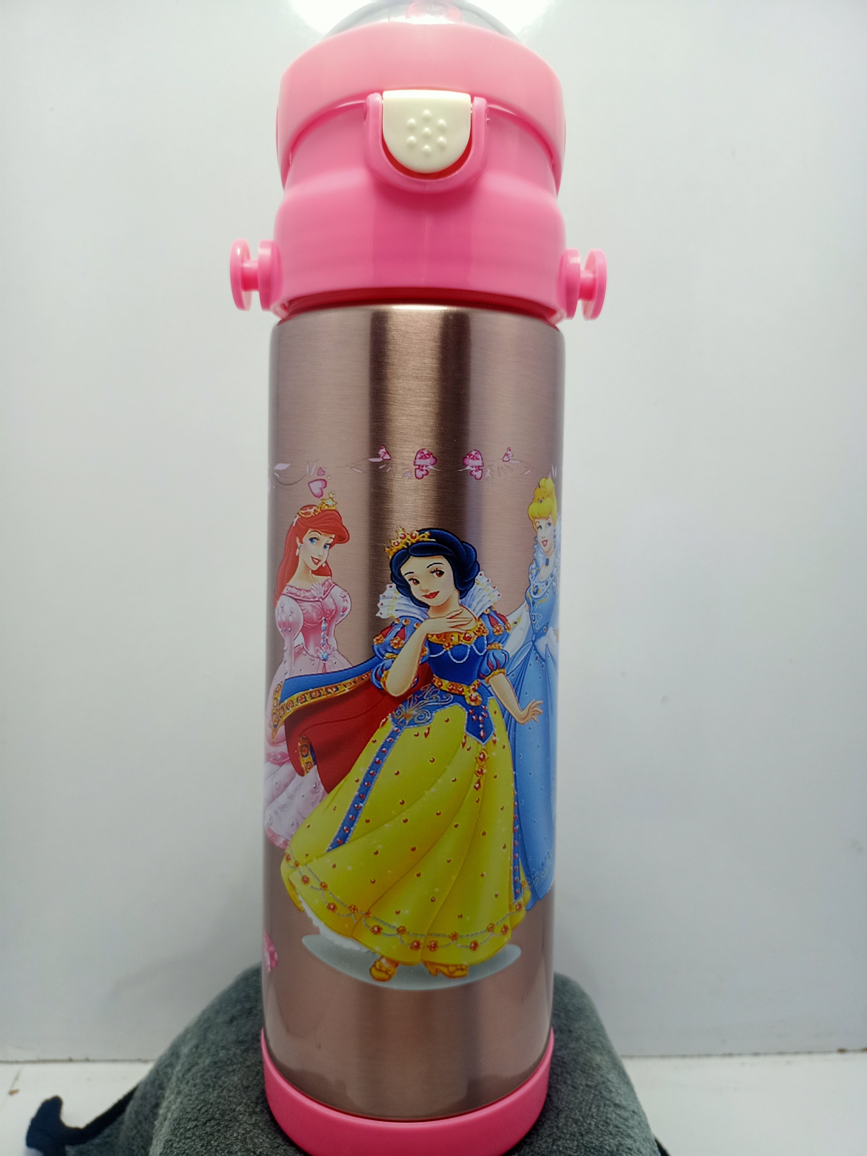 π¨ Cartoon Character Stainless Steel Bottle β Perfect for Boys & Girls π