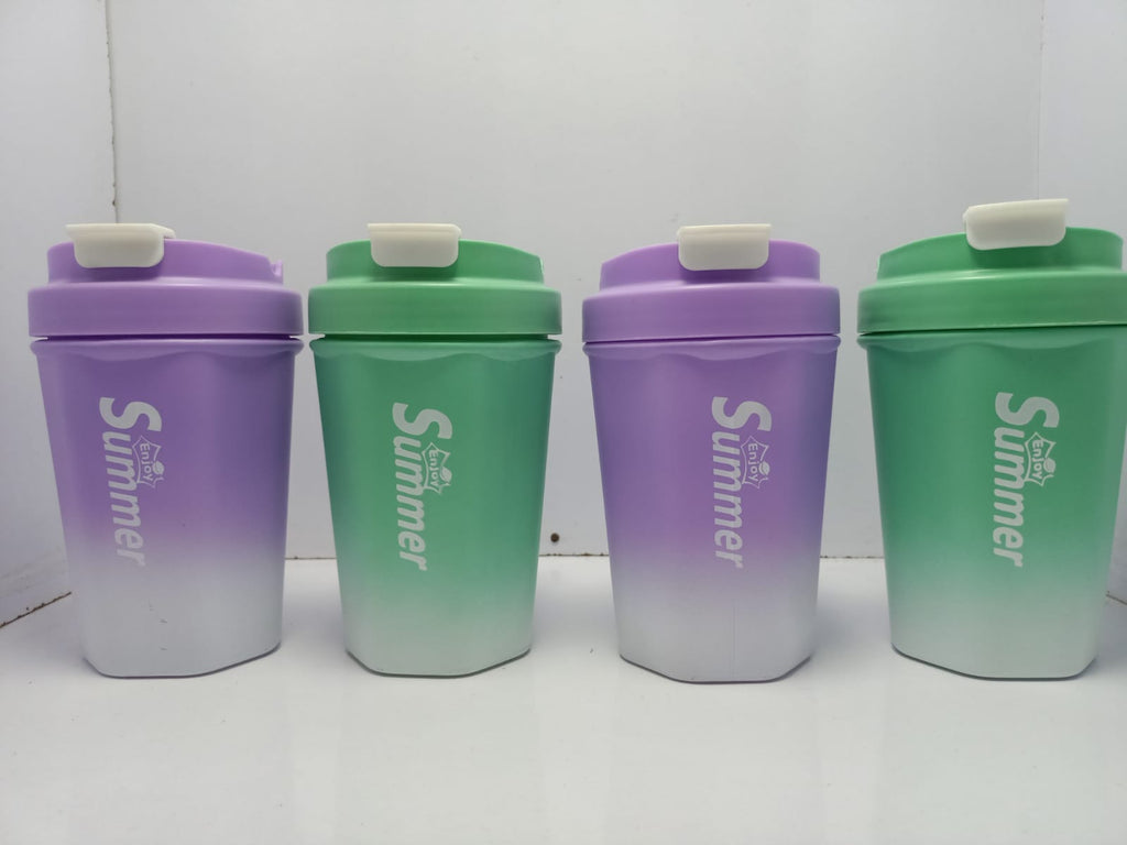 ☀️ Enjoy Summer – The Stylish Green Glass Bottle That Redefines Freshness! 💚