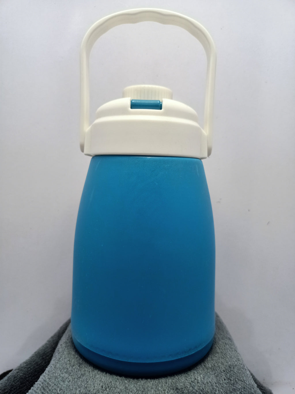 “Cute, Fun & Eco-Friendly — The Perfect Kids’ Glass Bottle!” 🍀💧