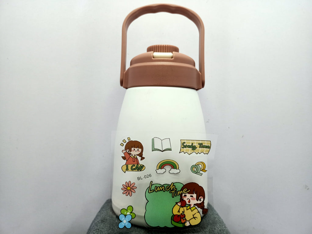 “Cute, Fun & Eco-Friendly — The Perfect Kids’ Glass Bottle!” 🍀💧