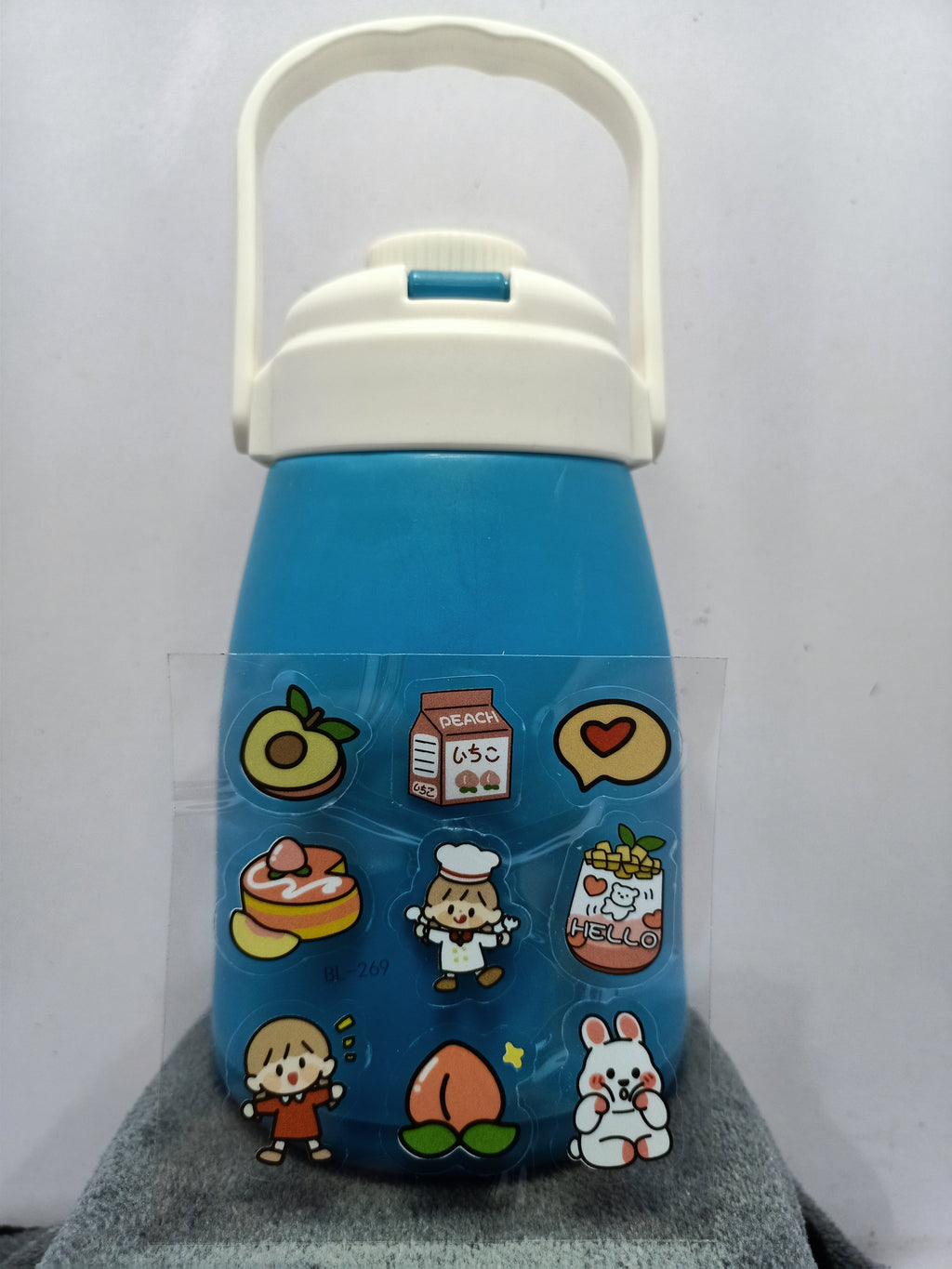 “Cute, Fun & Eco-Friendly — The Perfect Kids’ Glass Bottle!” 🍀💧