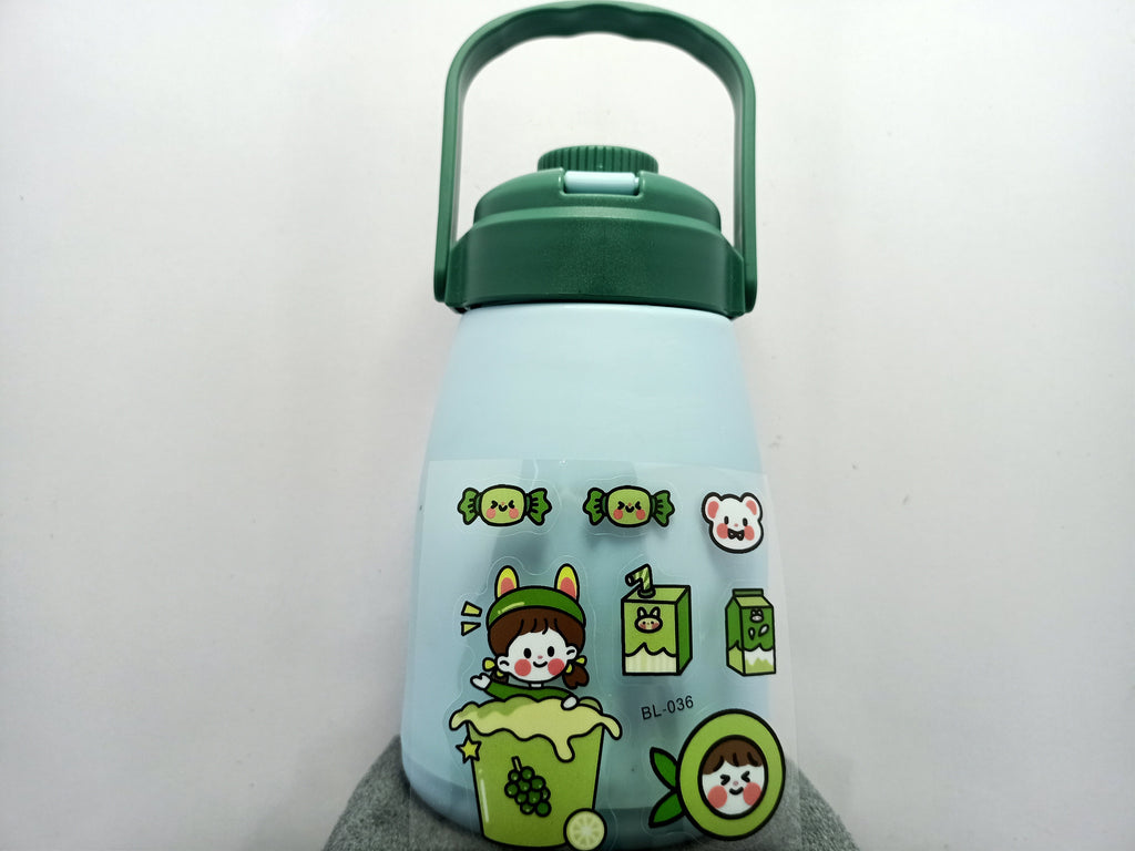 “Cute, Fun & Eco-Friendly — The Perfect Kids’ Glass Bottle!” 🍀💧